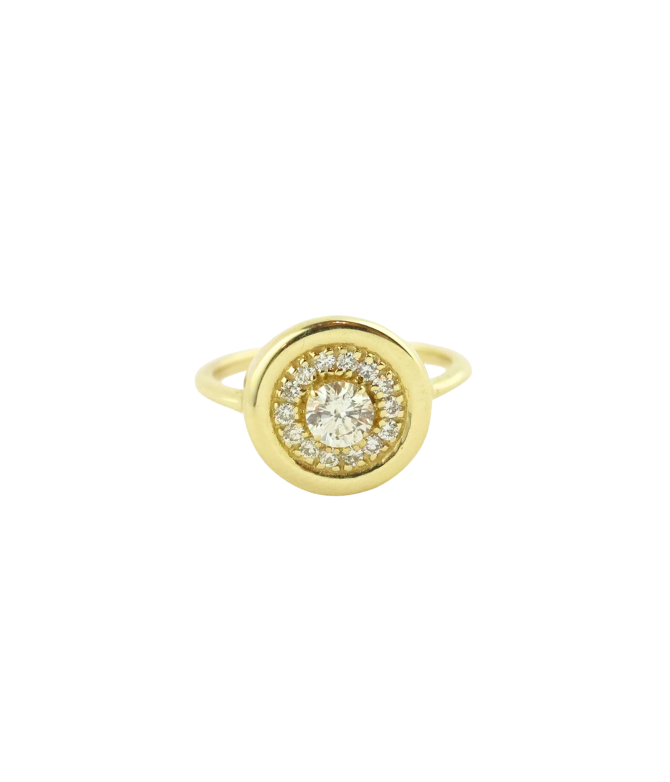 14K Gold Round Diamond Pave Circle Ring