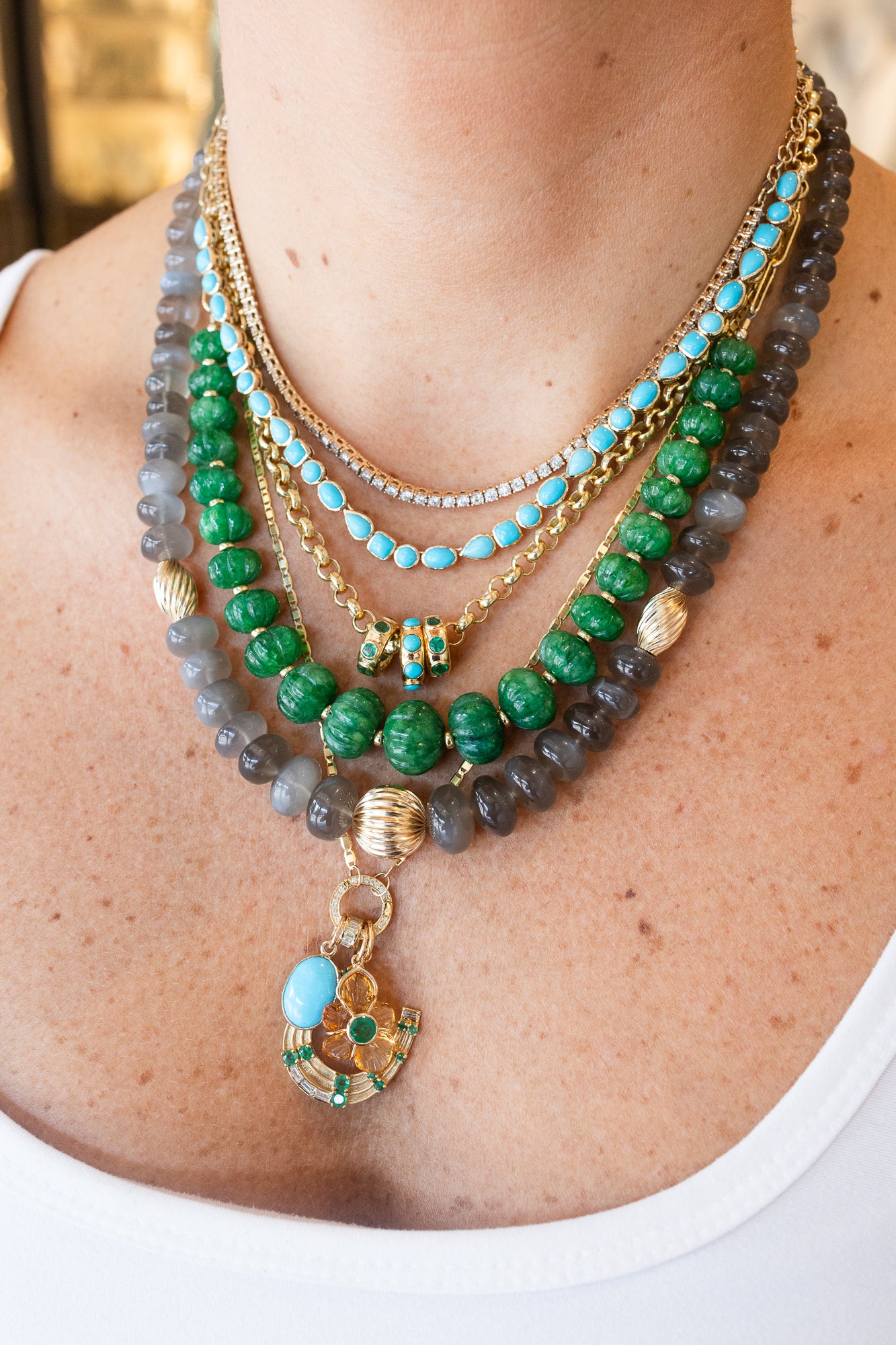 14K Gold Thick Dotted Round Emerald Spacer
