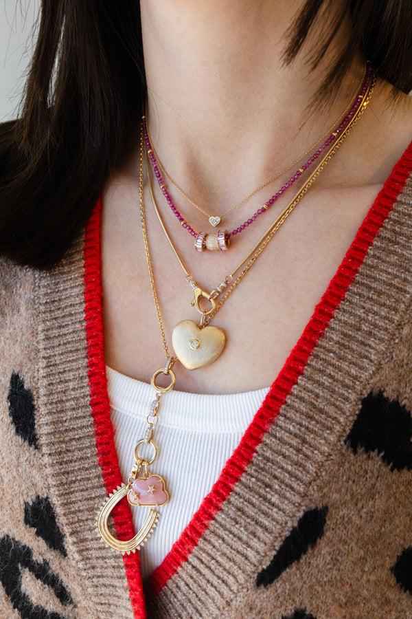 14K Gold Ridged Diamond Edge Horseshoe Charm