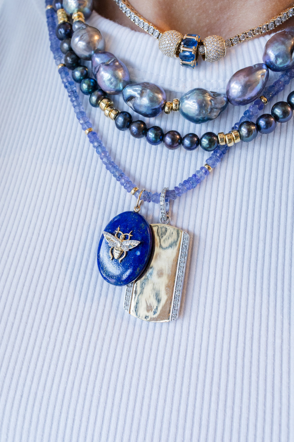 14K Gold Oval Lapis Bee Charm