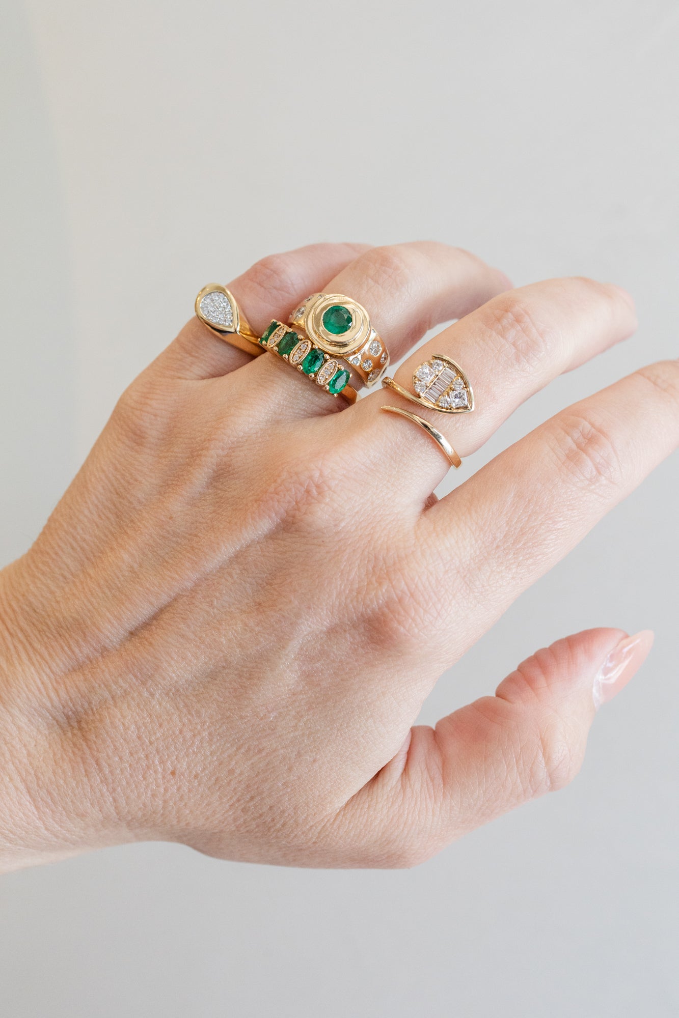 14K .88ct Emerald Dotted Diamond Chunky Ring