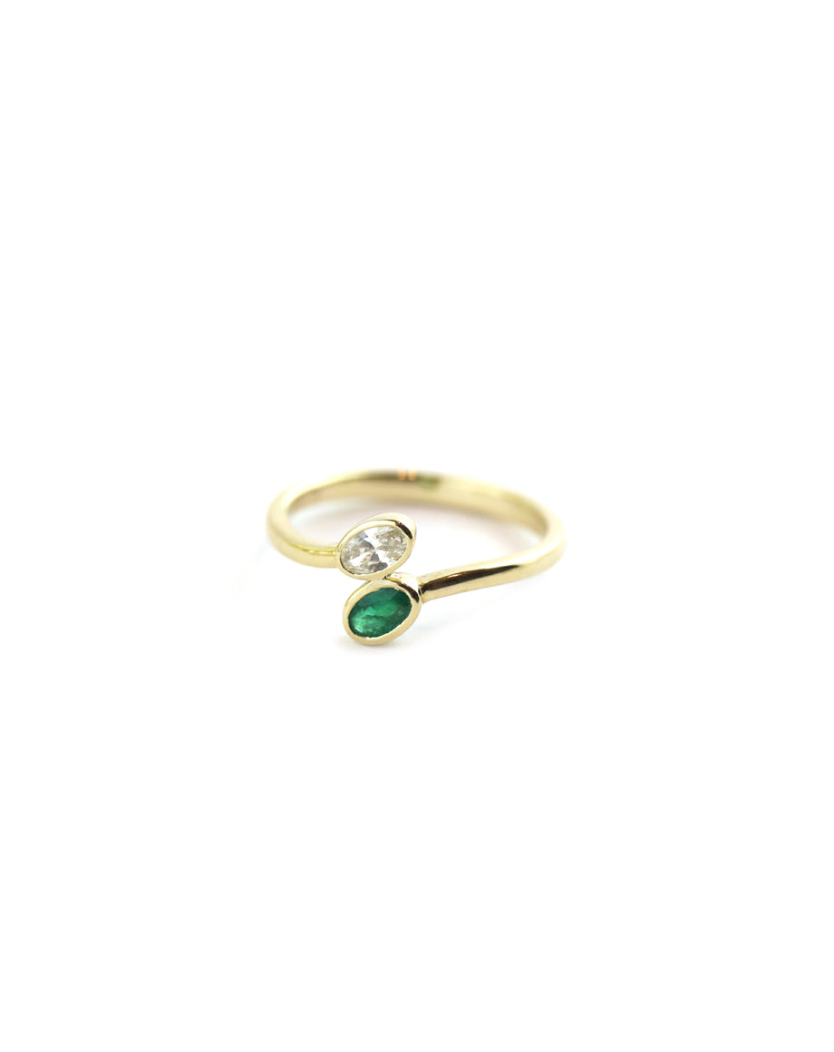 14K Gold Simple Diamond Emerald Oval Wrap Ring