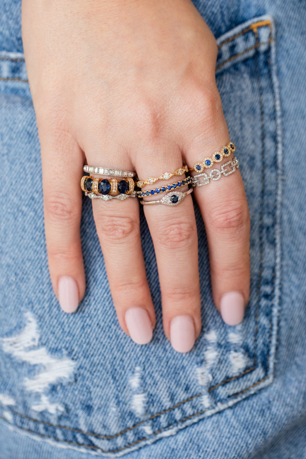 14K White Gold Scallop Diamond Eternity Band